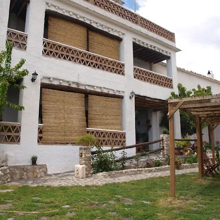 El Huerto De Lobras
